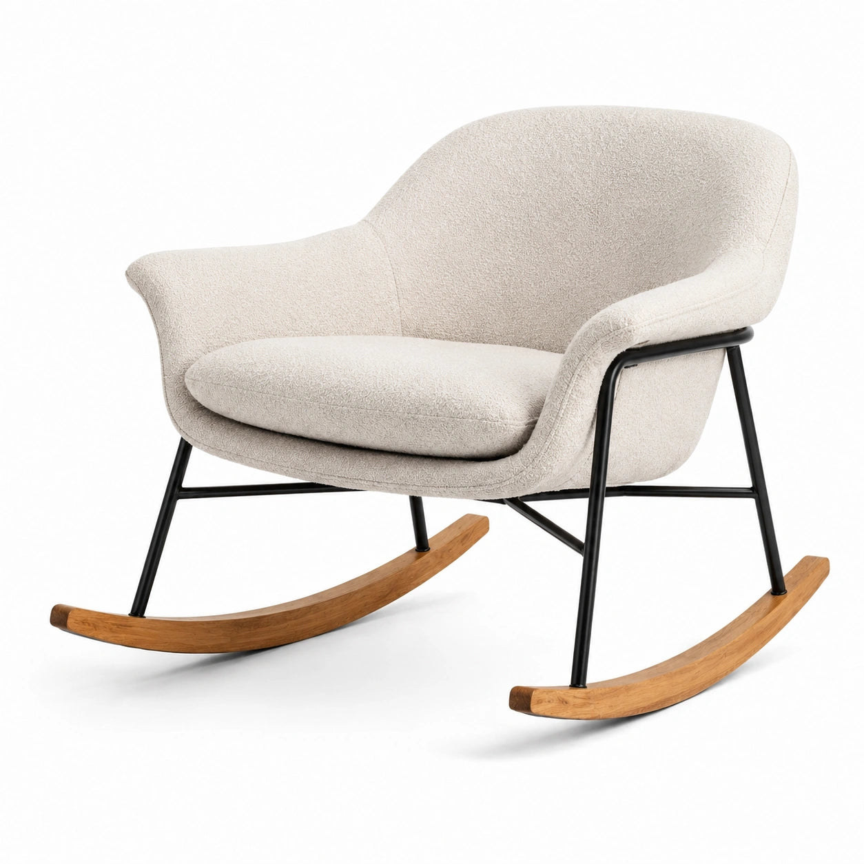 Mecedora de tela bouclé beige con estructura de metal y patas de madera